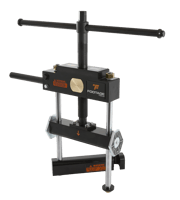 Thumbnail of Footage C156-A004